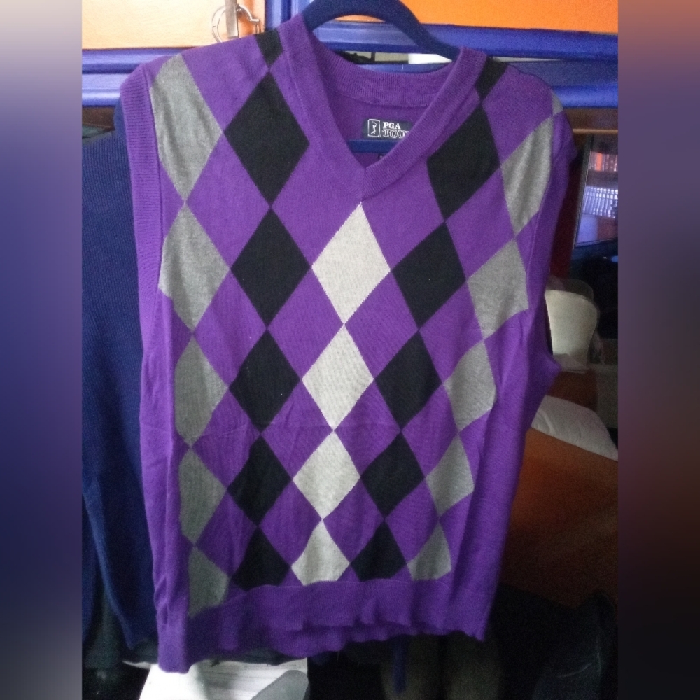 PGA Tour Purple and Gray Argyle V-Neck Sweater Vest